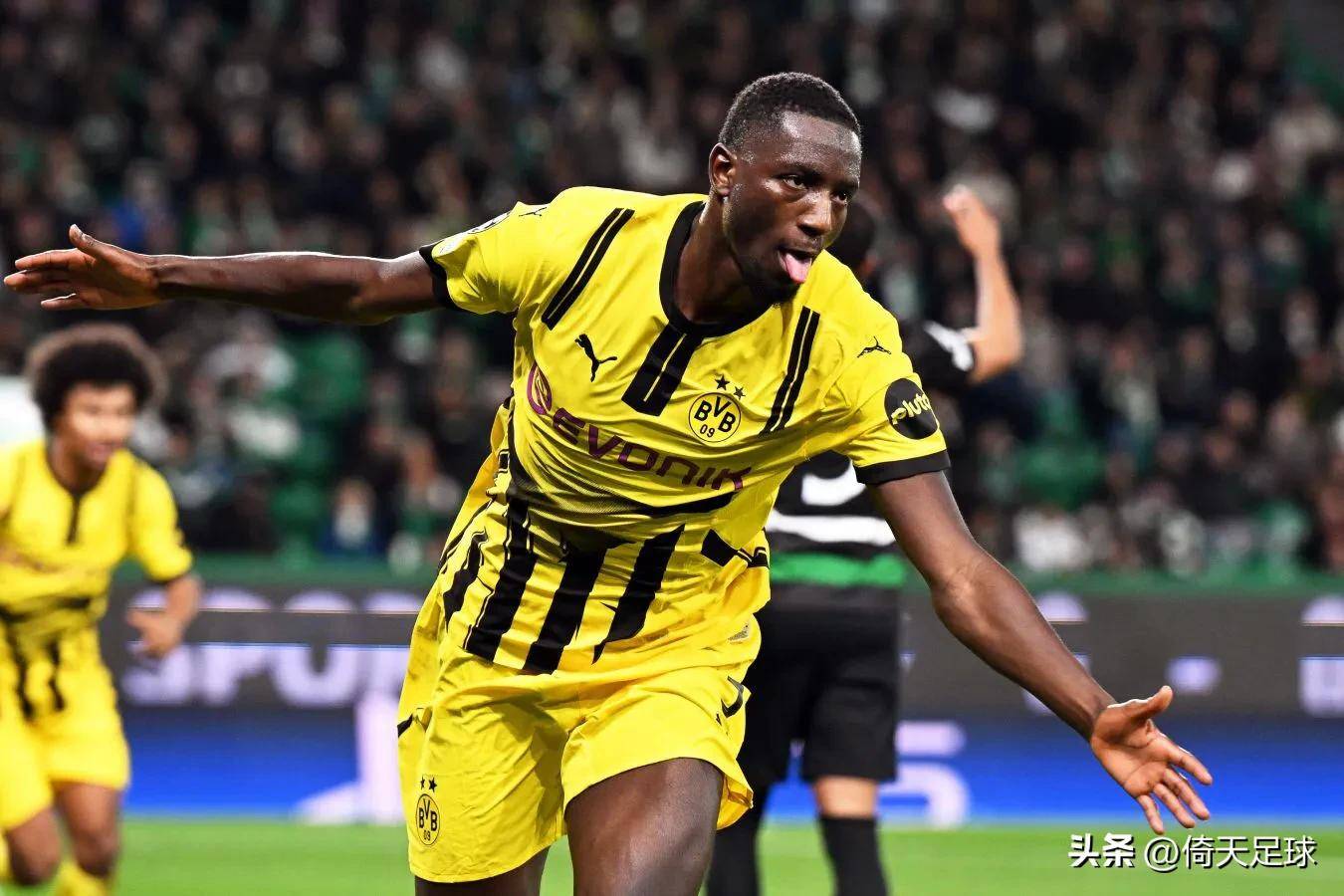 爱游戏网址-阿贾克斯主场大胜多特蒙德，提前锁定欧冠小组头名的简单介绍