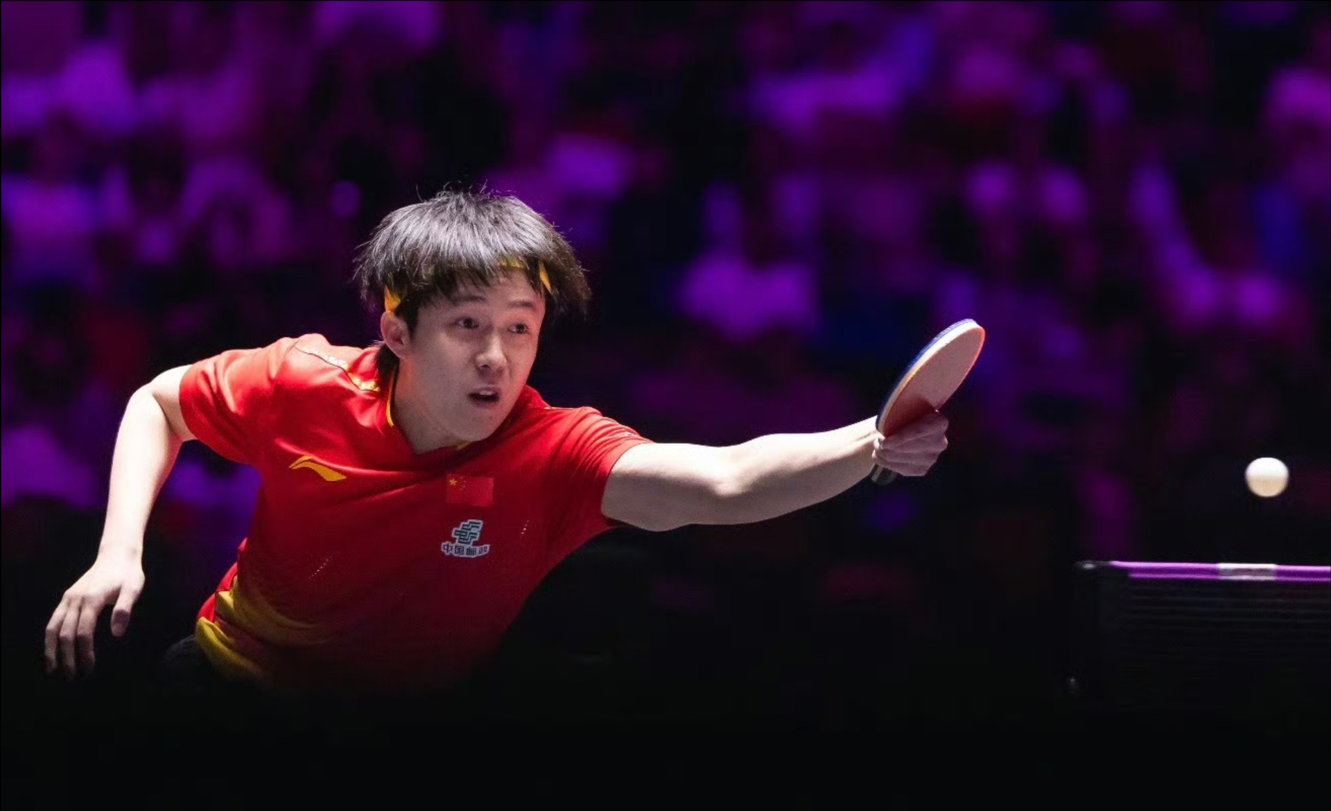 爱游戏平台-沙尔克主场战胜对手，弥补前几轮失利的简单介绍