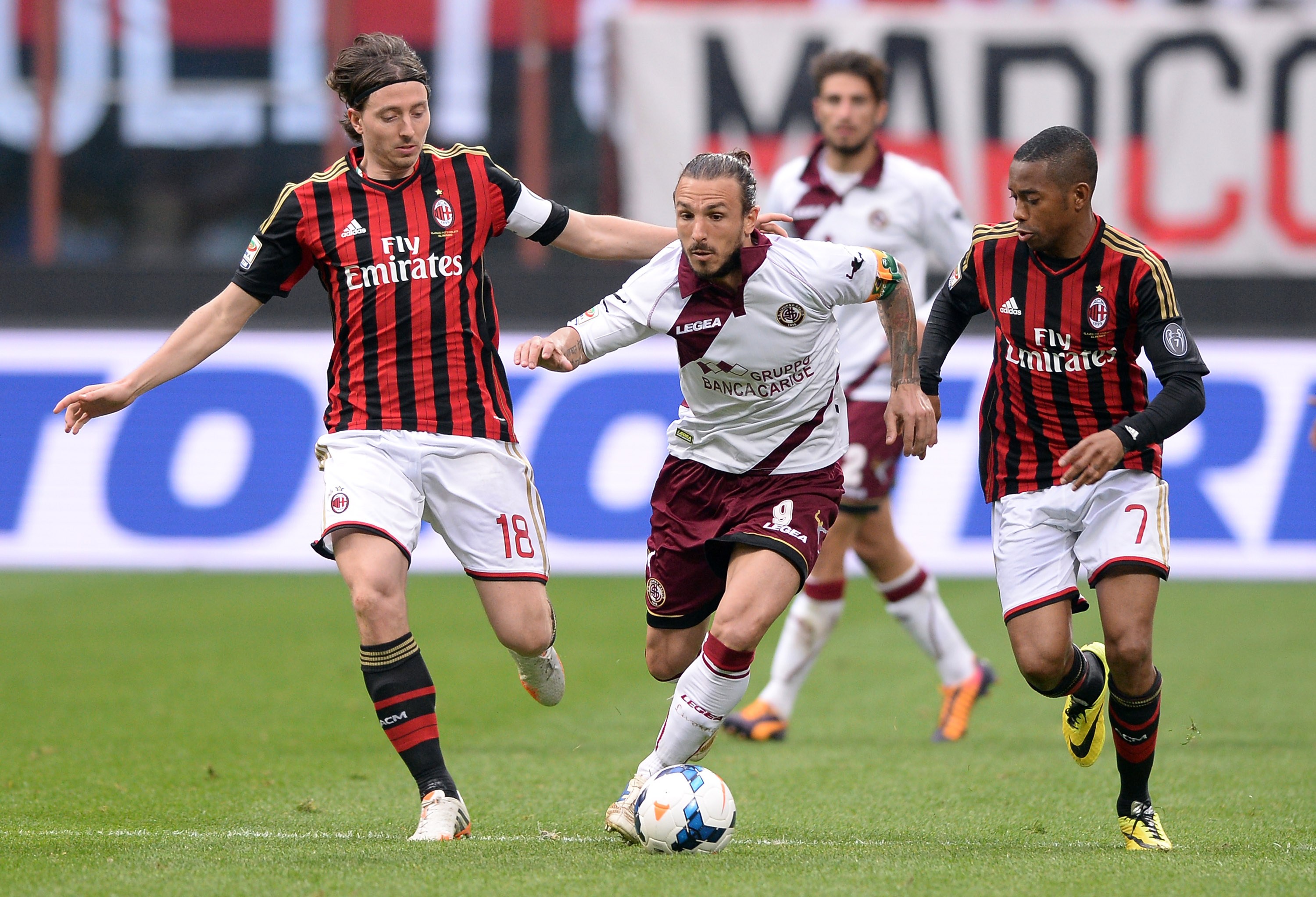 爱游戏投注-关于萨索洛将对阵卡瓦利，胜负难定的信息