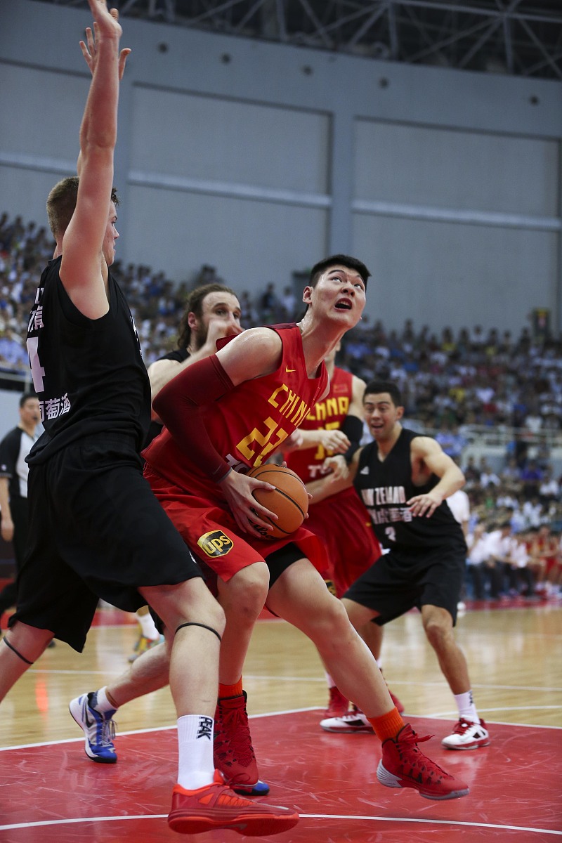 爱游戏网页版-上海男篮迎战辽宁男篮，俩队实力悬殊难分高下的简单介绍