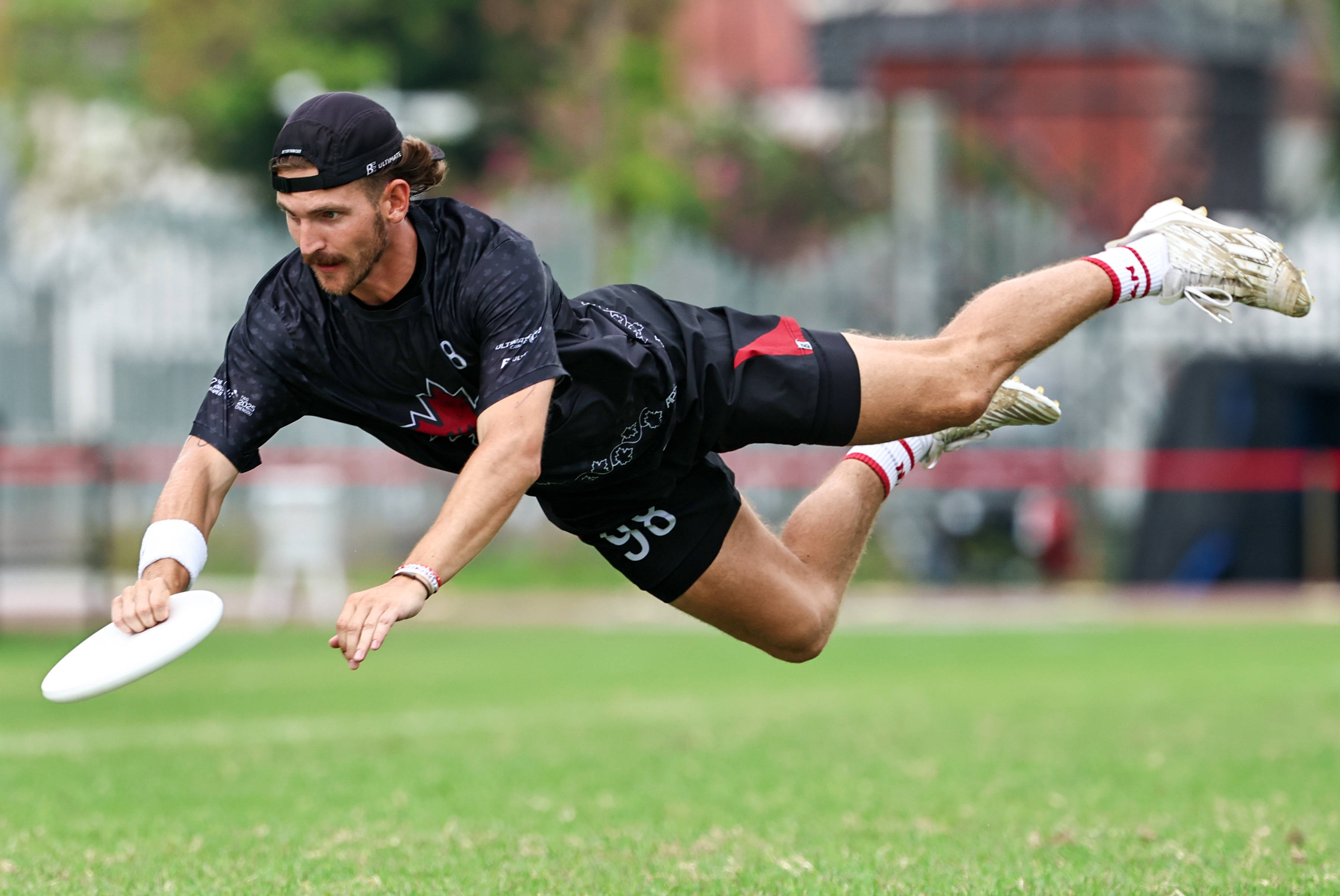 加拿大队展现实力，勇夺金牌